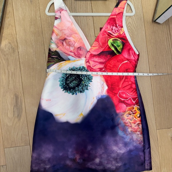 Karen Millen NWT Deep V Neck Shift Dress - Picture 8 of 9